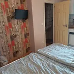 아파트 Pusztai Apartmanhaz *